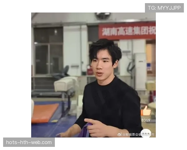 张博恒训练完直接打车去奢侈品店，这自律和消费反差谁懂啊